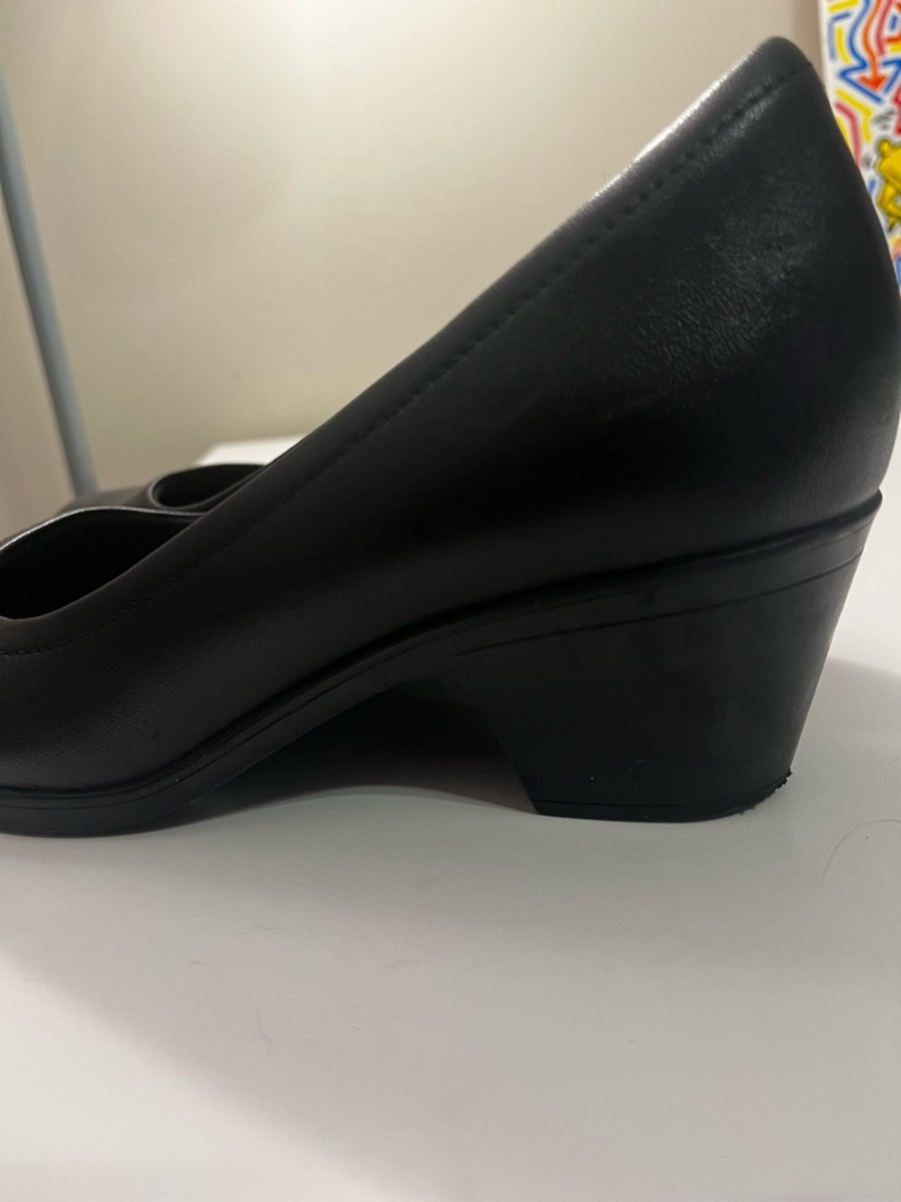 Clarks Collection women’s size 8 leather comfort pumps - Picture 9 of 9